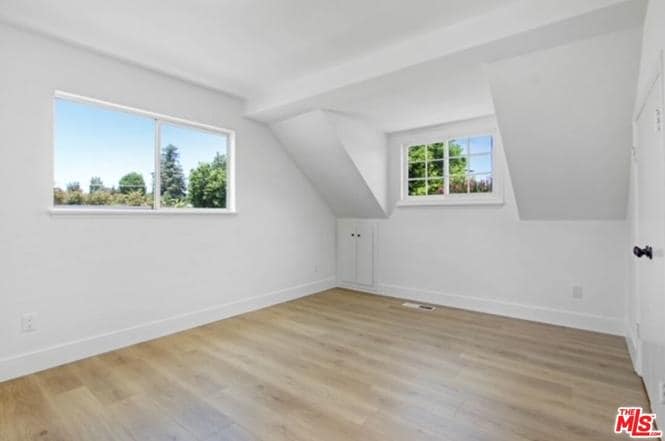 Building Photo - 5655 Ramara Ave