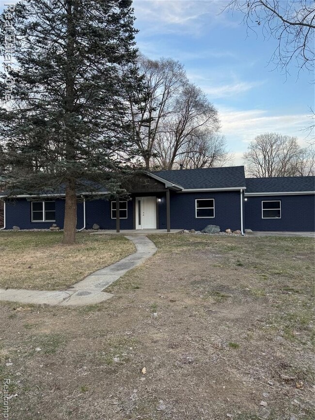 Building Photo - 7889 Chilson Rd