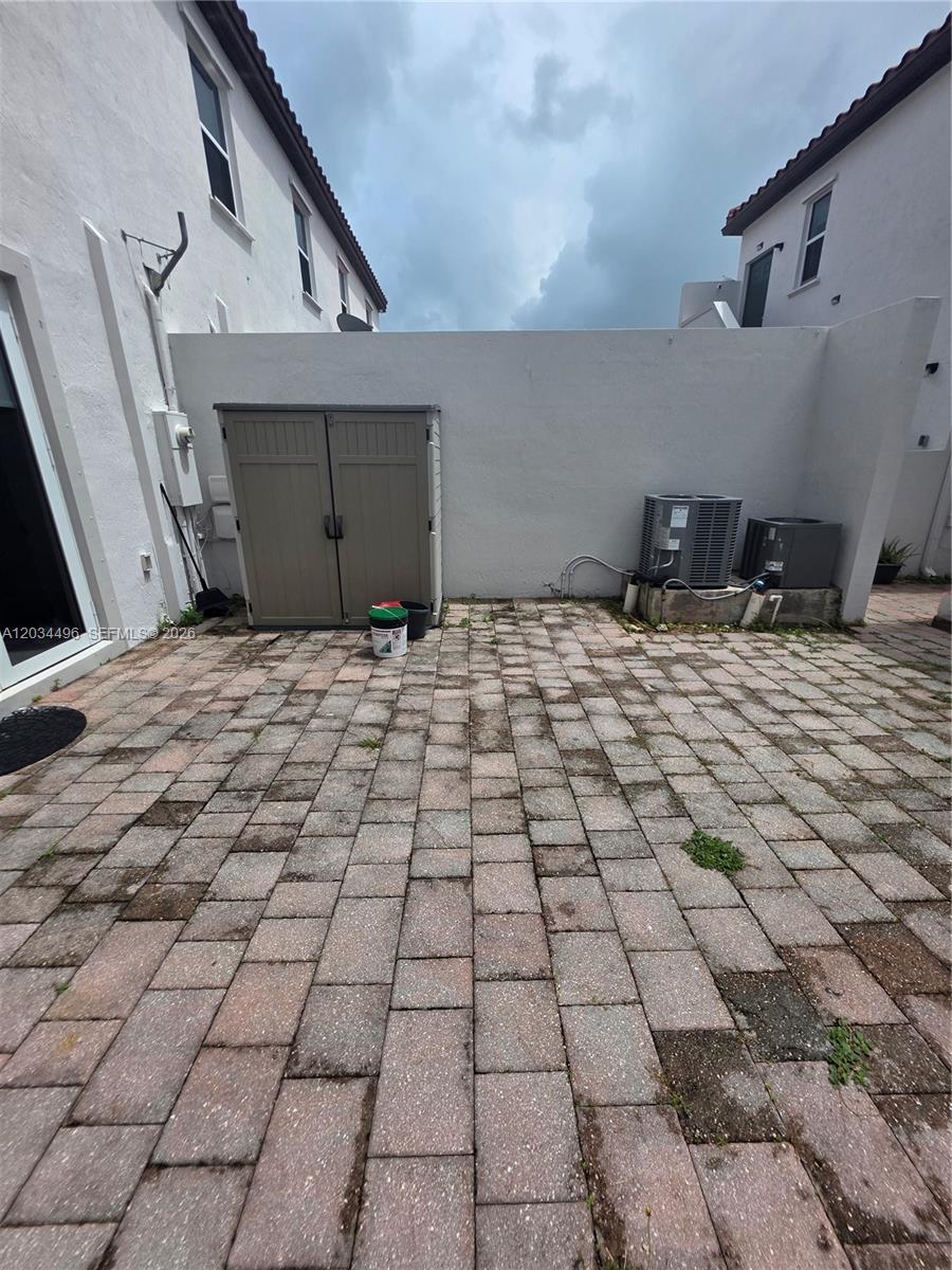 Building Photo - 9424 SW 171st Pl