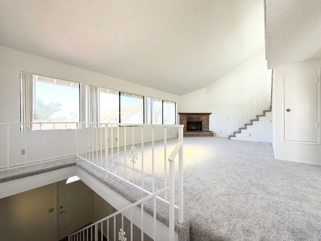 Building Photo - 2 Bedroom + LOFT in La Costa!