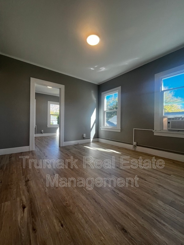 Building Photo - 1349 Elizabeth St