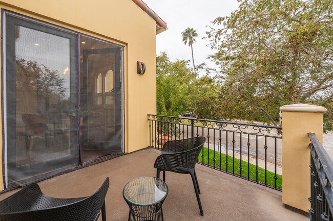 Building Photo - Beautifully Renovated Torrance Home!