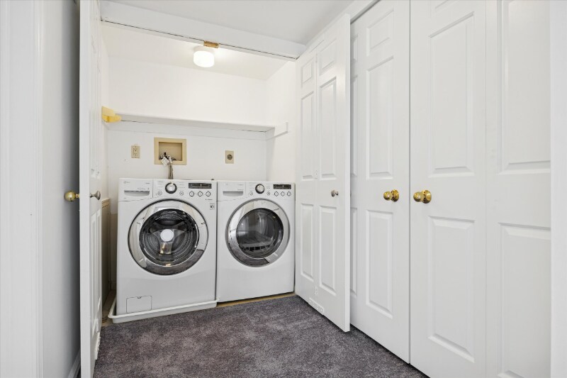 Building Photo - 113 Harvest Ln