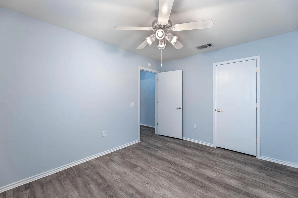 bedroom 3 - 8719 Davis Oaks Trl