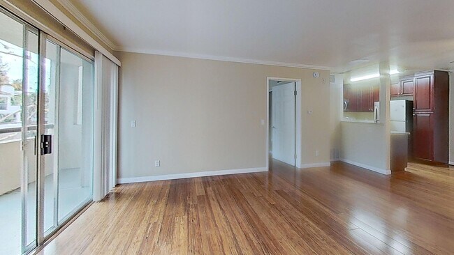 Building Photo - 1/Bedroom Condominium in Woodland Hills!