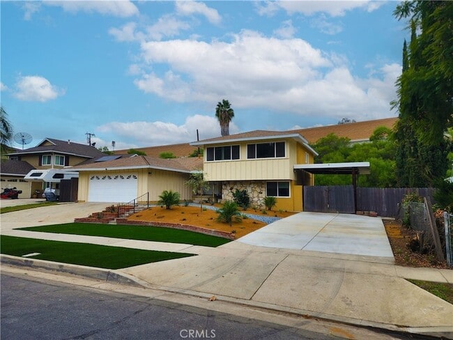 Building Photo - 2523 Deerpark Dr