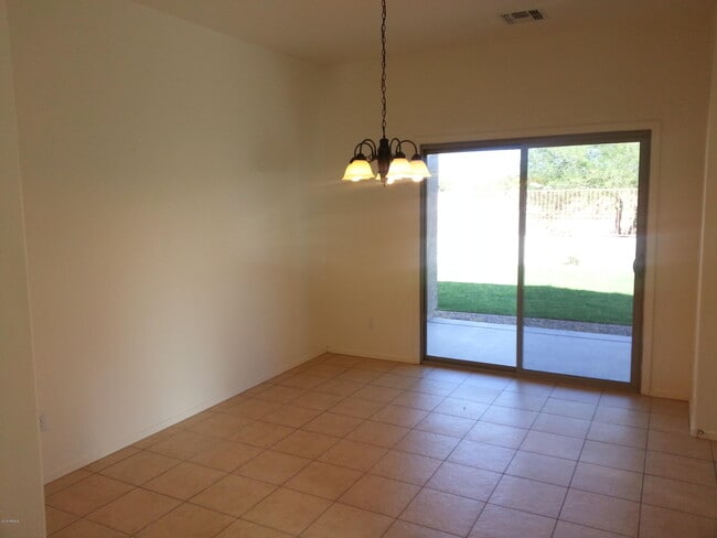 Building Photo - 36169 N Mirandesa Dr