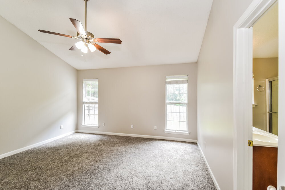 Building Photo - 6356 White Hawk Ln