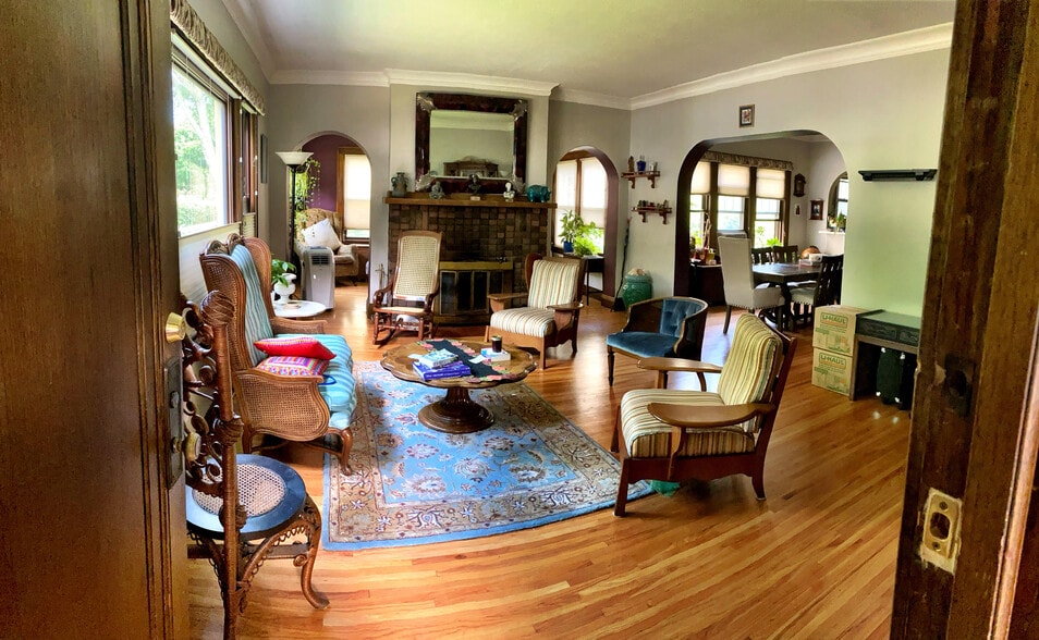 Main Level Living Room - 1422 Osceola Ave