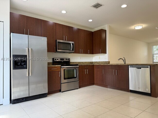 Building Photo - 4017 SW 149th Ct