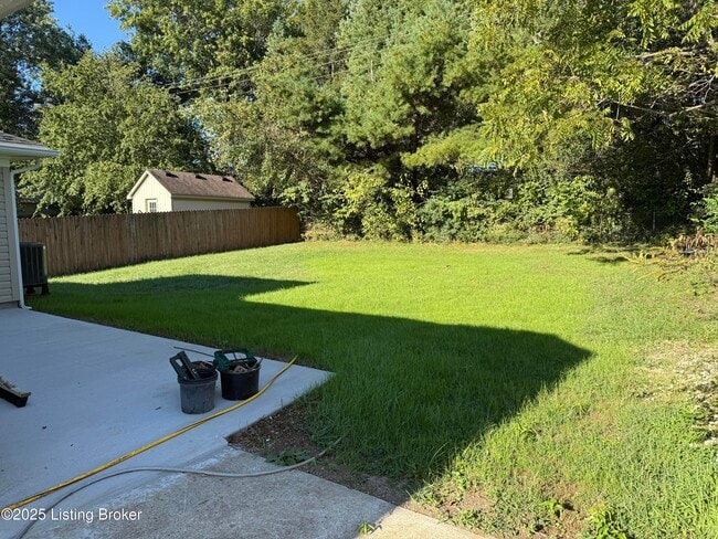 Building Photo - 6629 Ashbrooke Dr