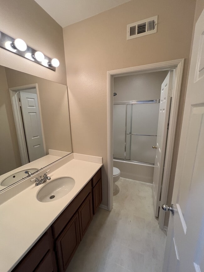 Building Photo - 28748 Legacy Way