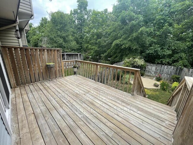 Building Photo - 11303 Kings Crest Ct