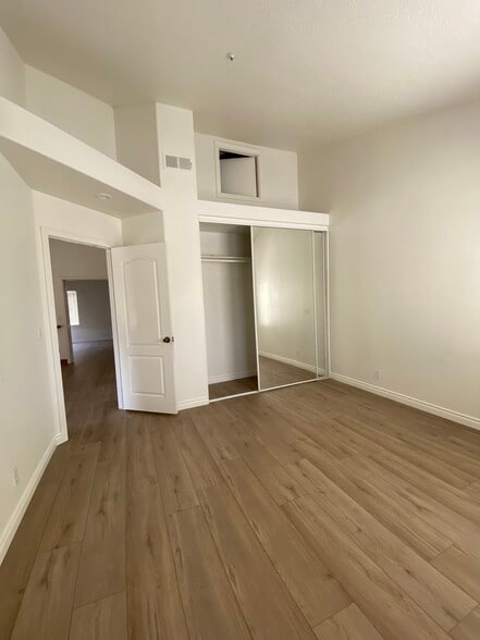 Another viewpoint of Bedroom 3 - 915 W Arrow Hwy