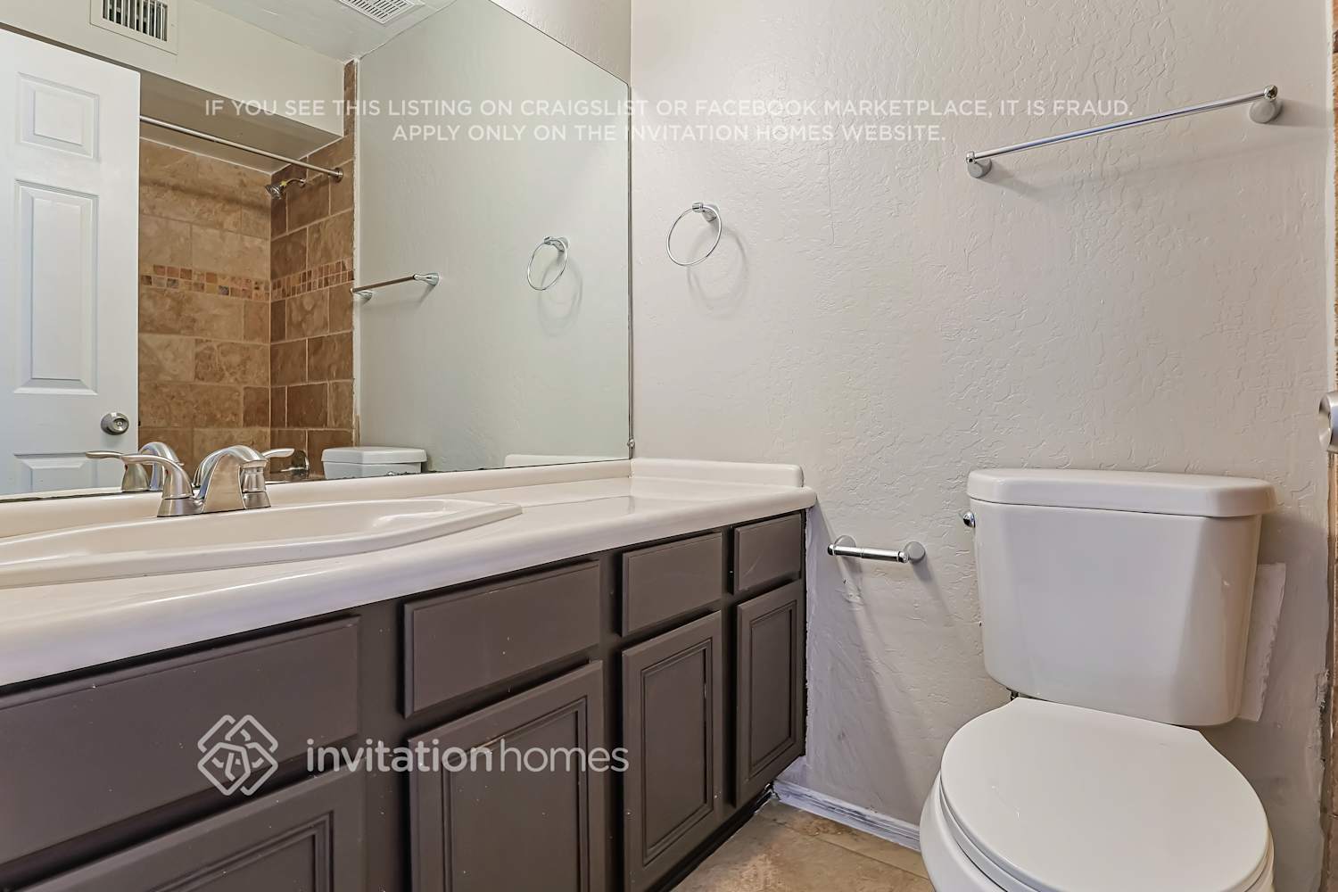 Building Photo - 2344 E Gelding Dr