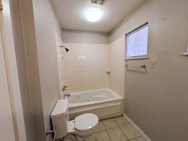 Building Photo - 2109 Coronado Pl