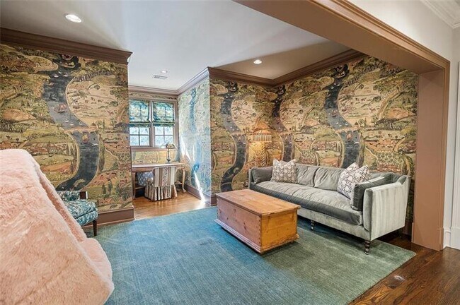 Building Photo - 5000 Long Island Dr