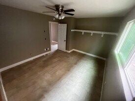 Building Photo - 937 Grand Ave