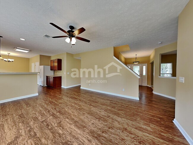 Building Photo - 226 Vintage Cir