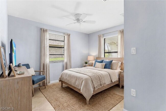 Building Photo - 2371 Baybreeze St