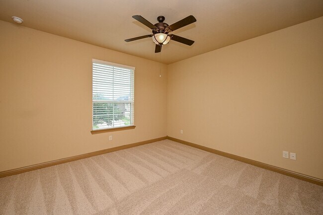 Building Photo - 5327 Sloan Falls Ct