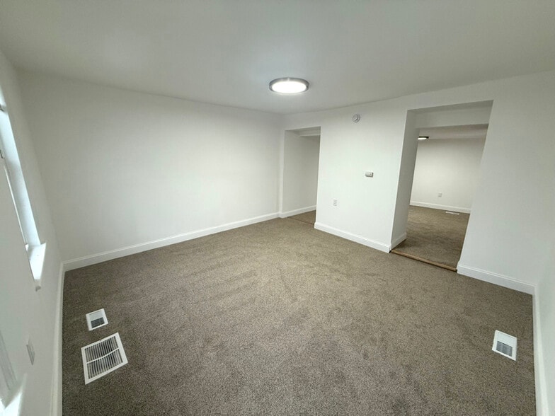 Building Photo - 25 13th St