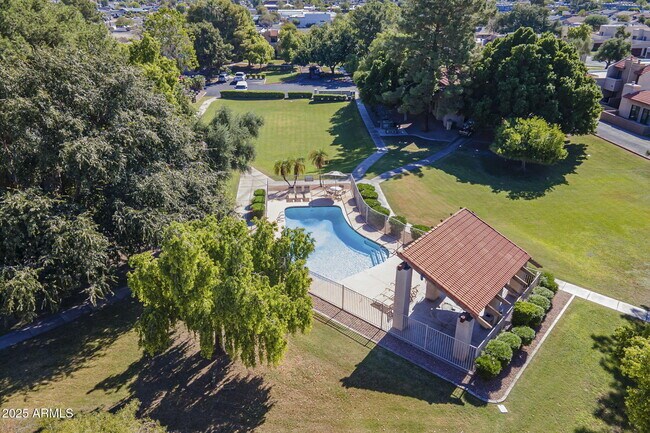 Building Photo - 14420 N 57th Dr