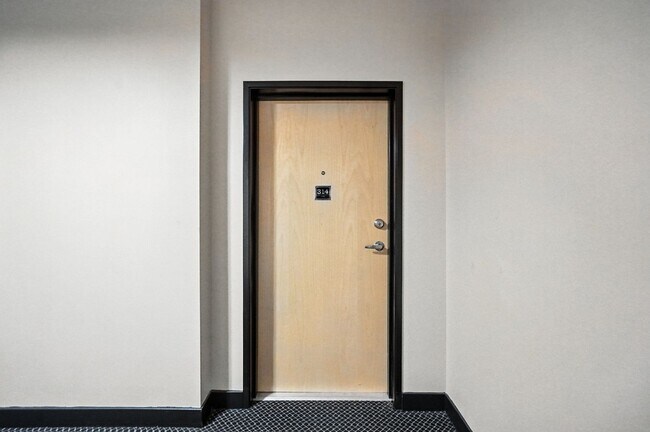 Interior Photo - New Windsor Flats