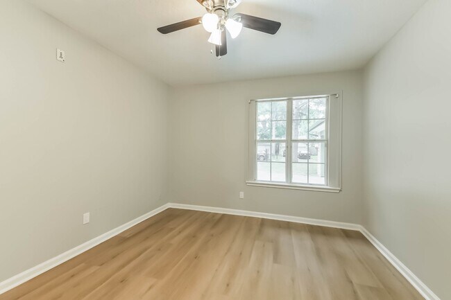 Building Photo - 11523 Early Mist Ct