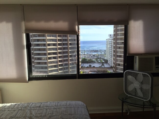 Second bedroom - 343 Hobron Ln