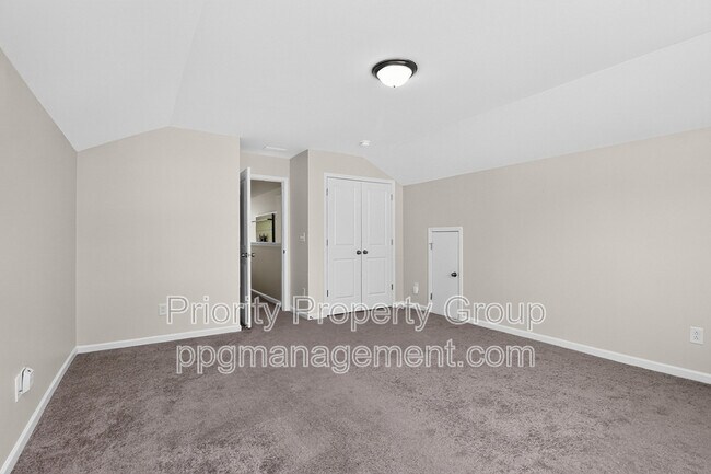 Building Photo - 3010 Eagle Ridge Ln