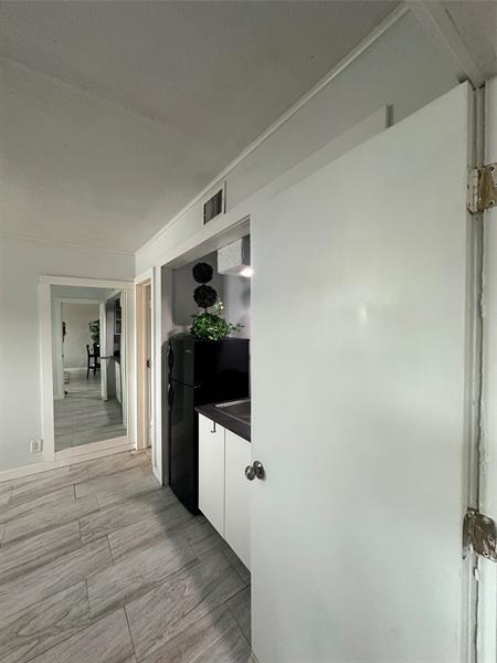 Building Photo - 2175 NE 56th St