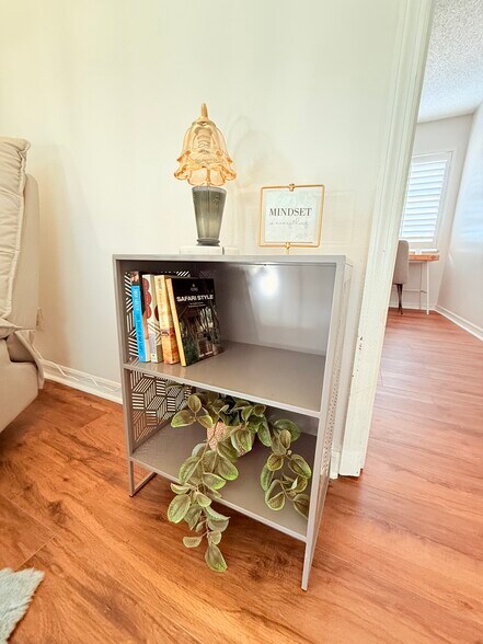 Building Photo - 387 Knox McRae Dr