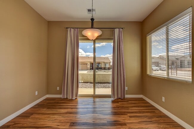 Building Photo - 3+den, 2 bath home for rent in Granville