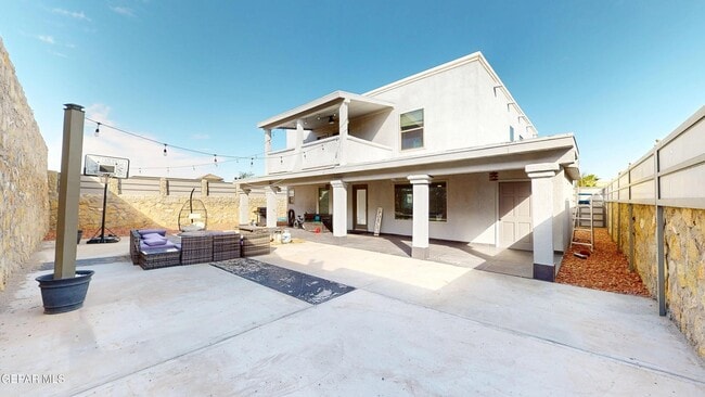 Building Photo - 240 S Halstead Dr