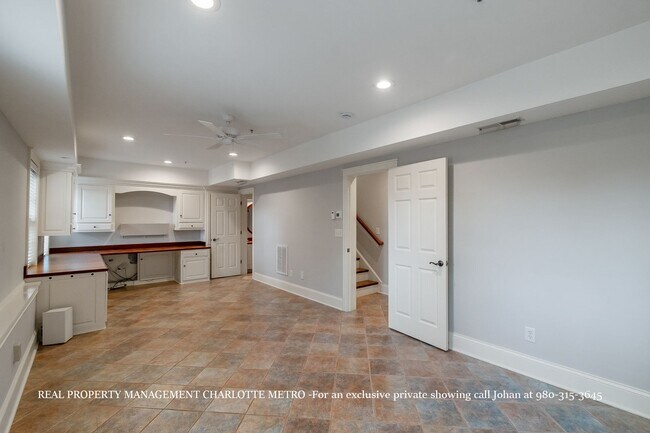 Building Photo - 529 Queens Rd