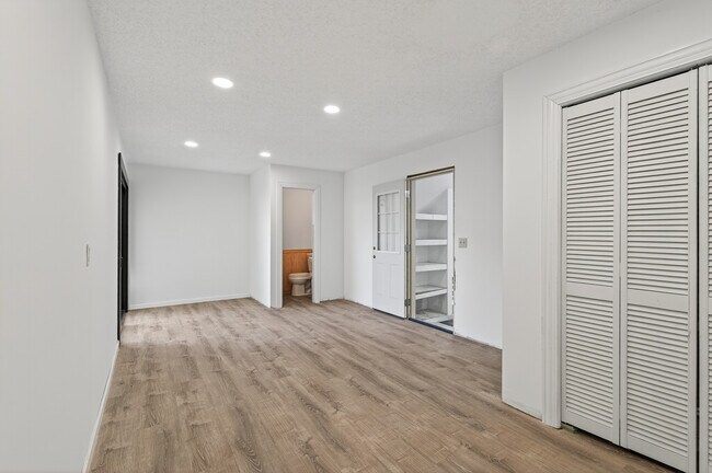 Building Photo - 15801 Andrie St NW