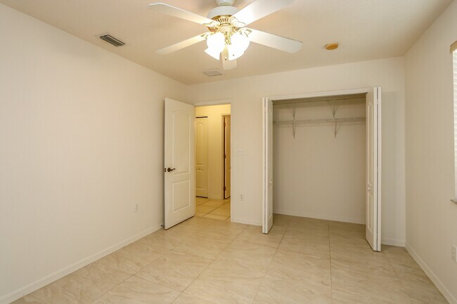 Building Photo - 4145 SW 84th Ct
