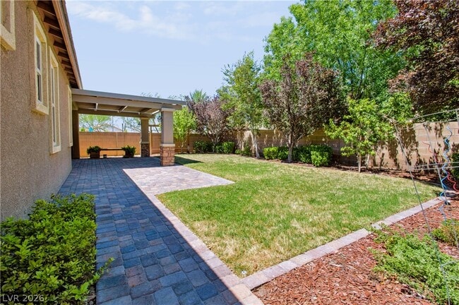 Building Photo - 2668 Bad Rock Cir