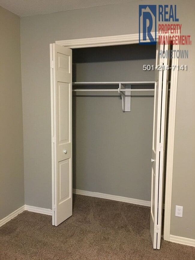 Building Photo - 2309 Ridge Park Dr