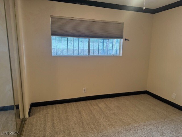 Building Photo - 1648 Ottawa Dr