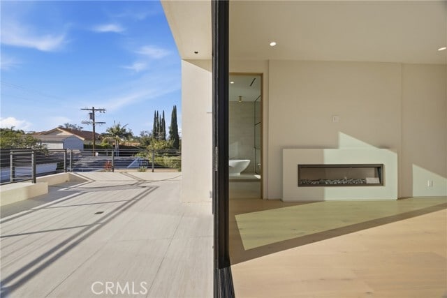 Building Photo - 4827 Stansbury Ave