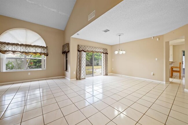 Building Photo - 12665 NW 11th Ct