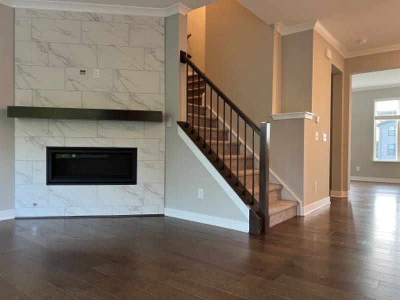 Building Photo - 677 Golborne St