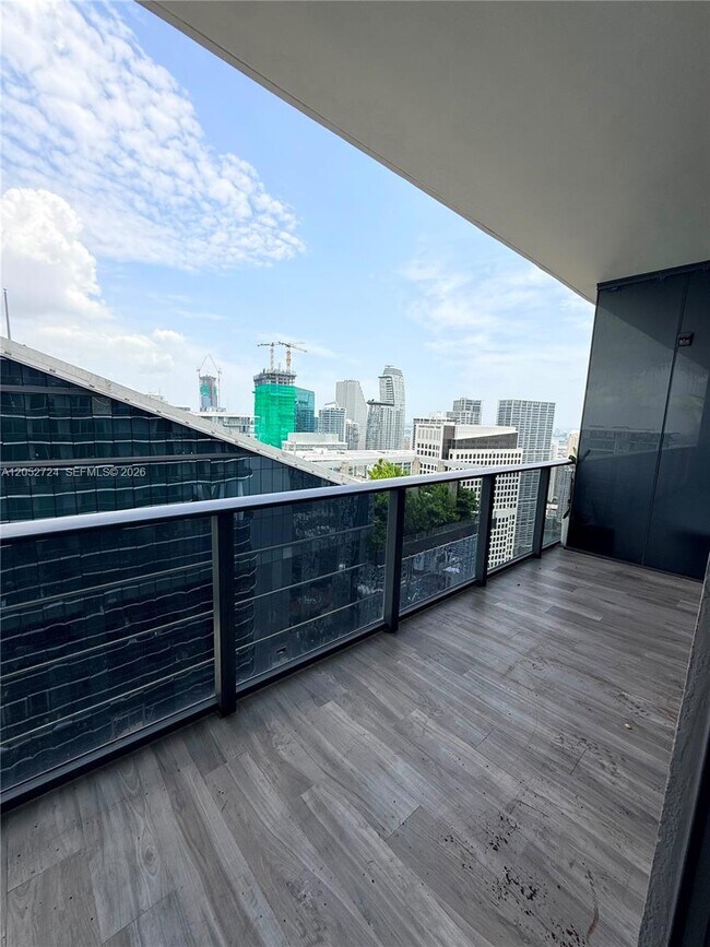 Building Photo - 801 S Miami Ave