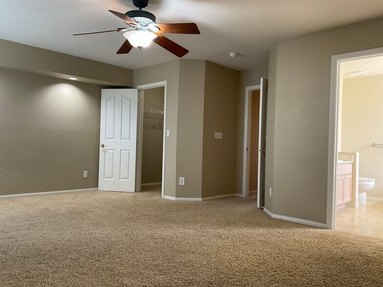 Building Photo - 3556 Tobel Spring Dr