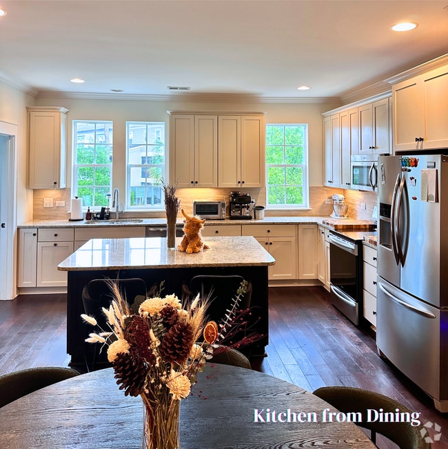 Building Photo - 151 Slipper Shell Ct