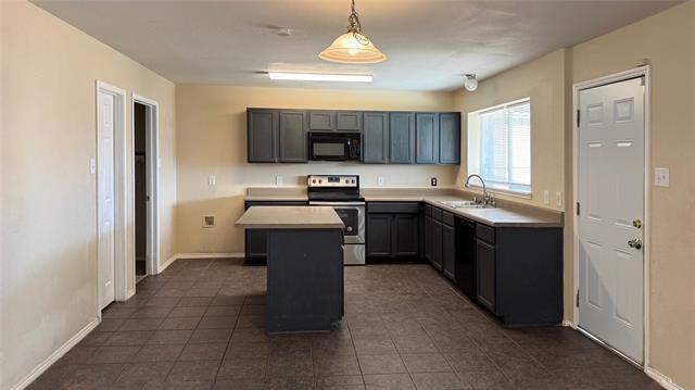 Building Photo - 3505 Truman St