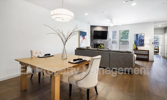 Building Photo - 1419 Coal Ave SW