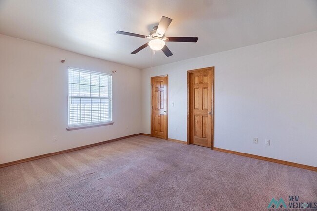 Building Photo - 3905 Springwood Dr